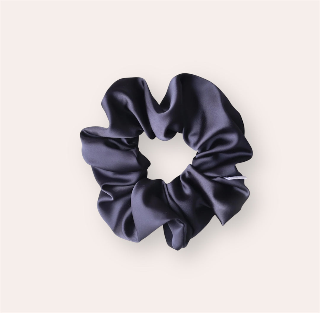 Chouchou large en satin - Charbon graphique