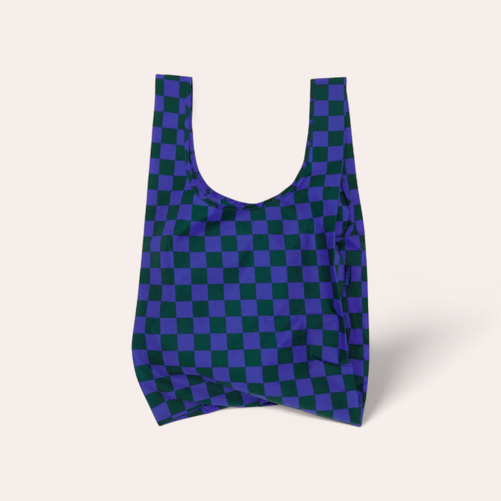 Reusable bag with carrying pouch - Iris green check