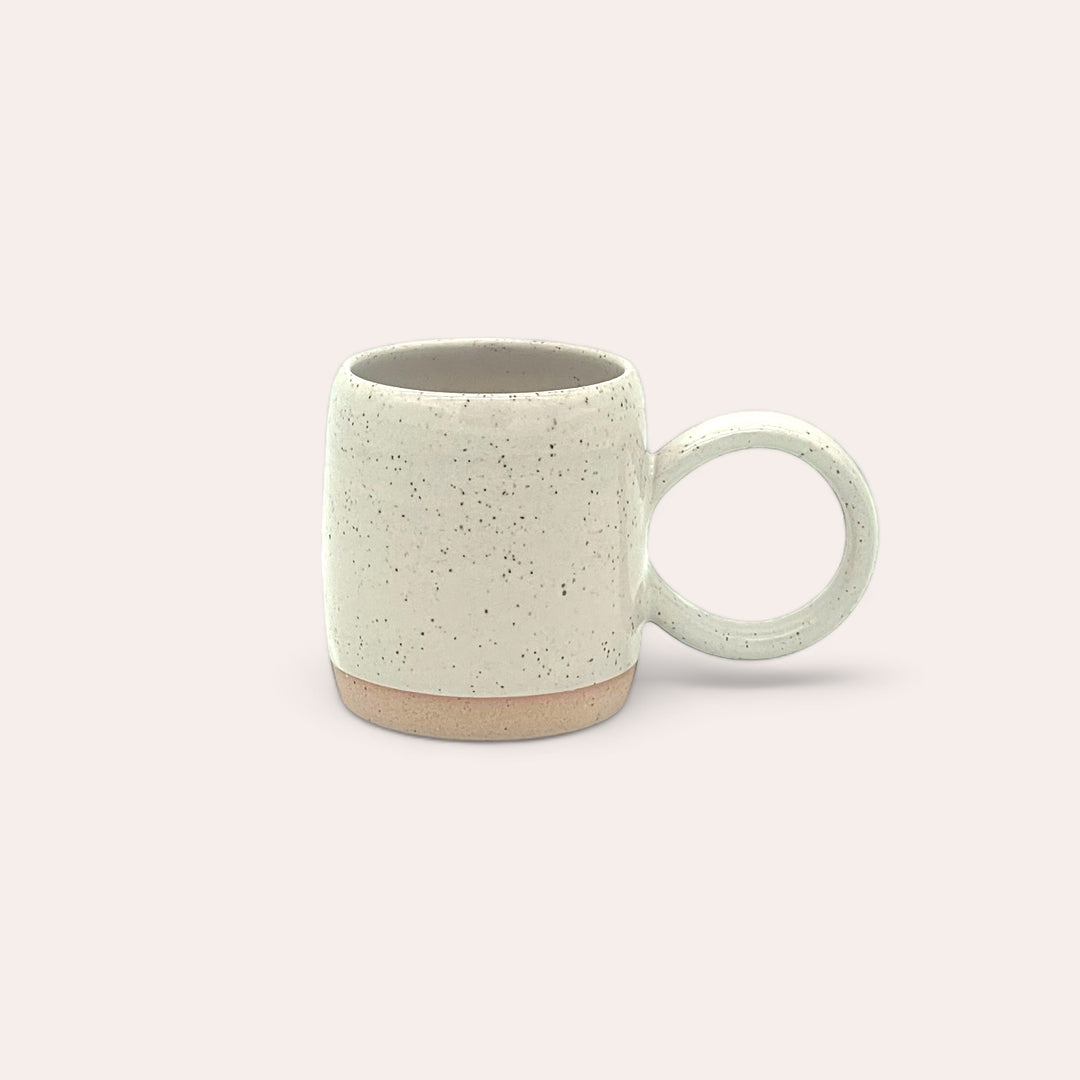 Tasse en céramique - Blanche mouchetée