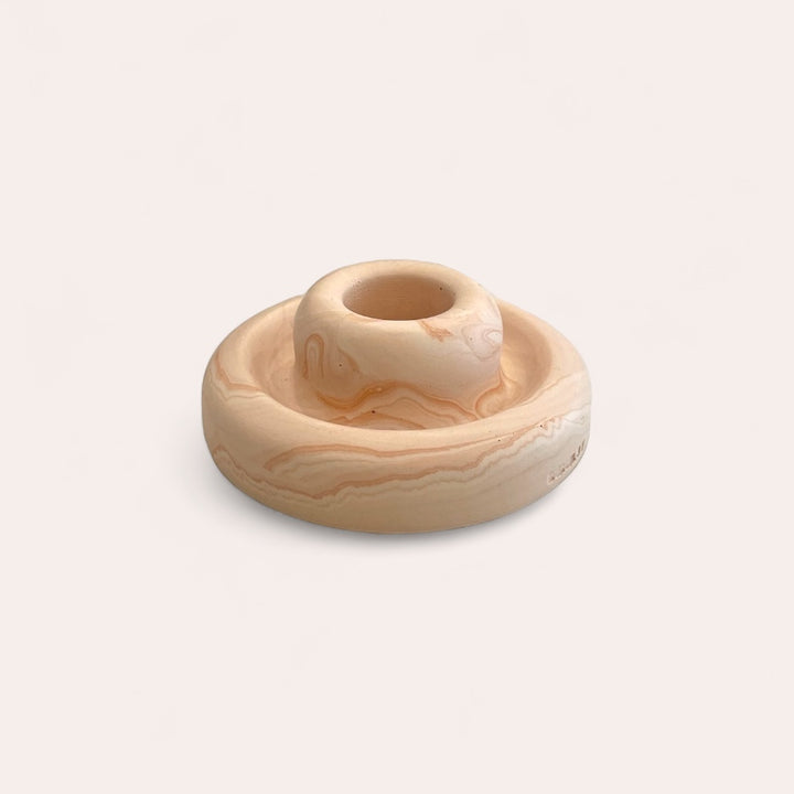 Wavy candle holder