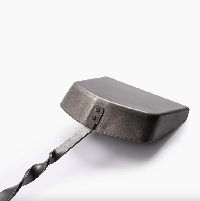 Charcoal shovel for grill