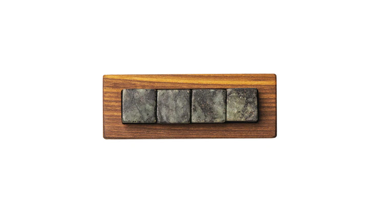 Whiskey stones (4) and tray - Gneiss