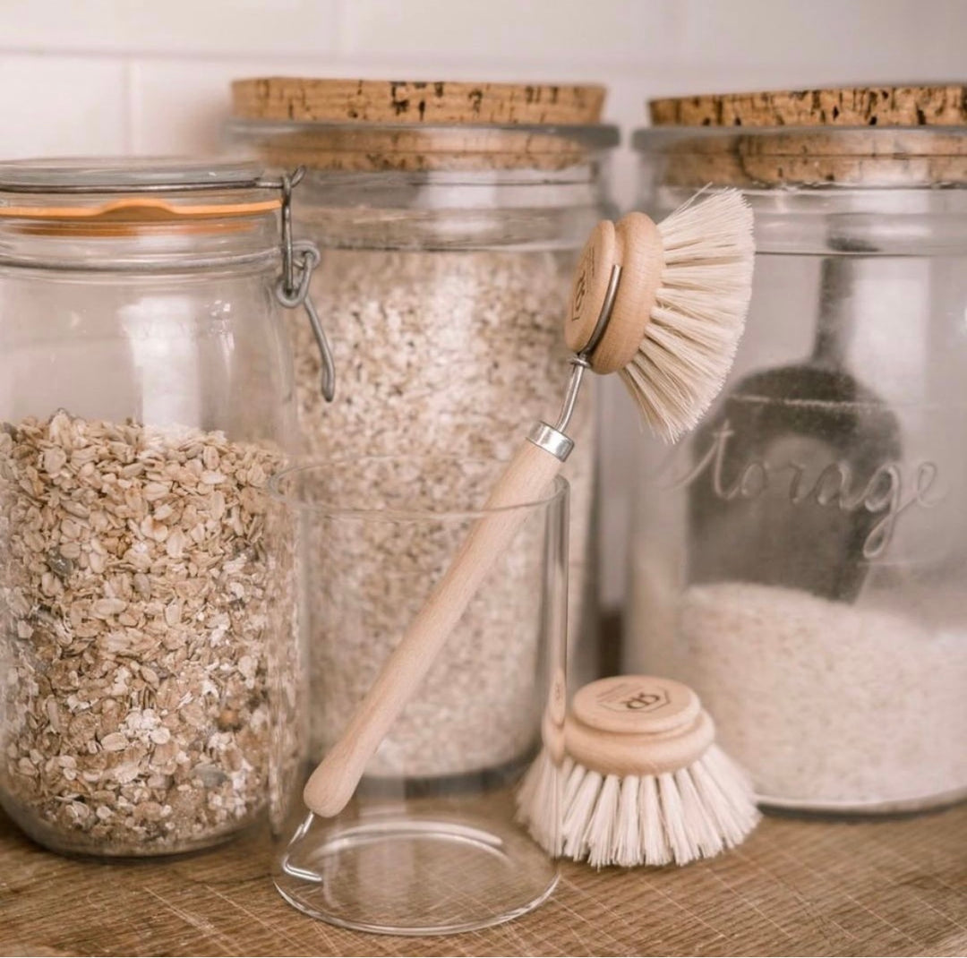 Brosse à vaisselle en bois avec crochet - Naturel